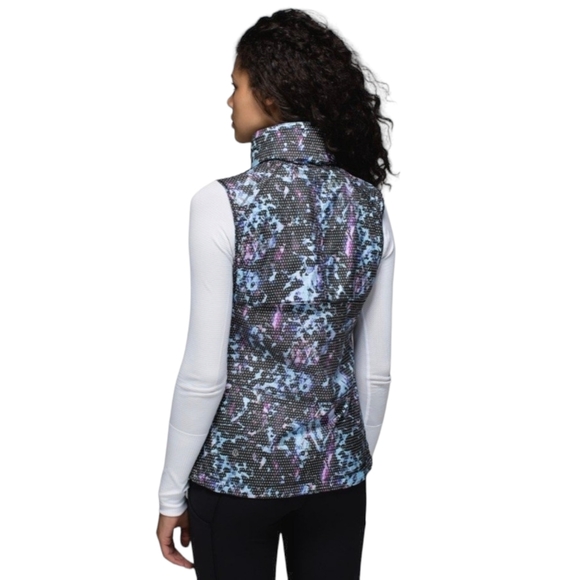 Lululemon Multicoloured Print Pack it Vest with Pockets Size US6 (AU10) - Picture 5 of 13